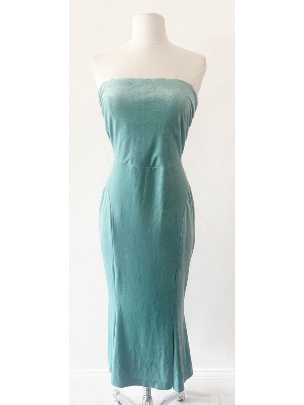 Norma Kamali Velvet Strapless Midi Fishtail Dress in Vintage Mint Size Medium